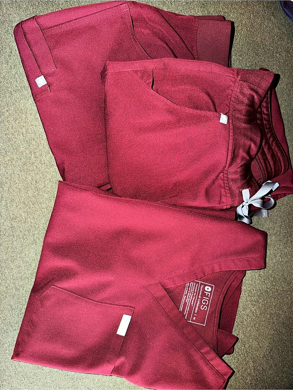 FIGS Technical Collection Scrub Set Women's MAROON Scrub Set